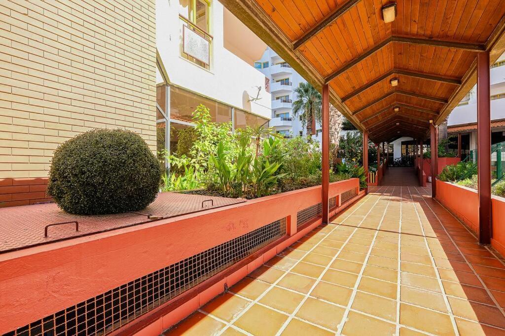 T2 With Pool, 300M From The Beach ポルティマン エクステリア 写真