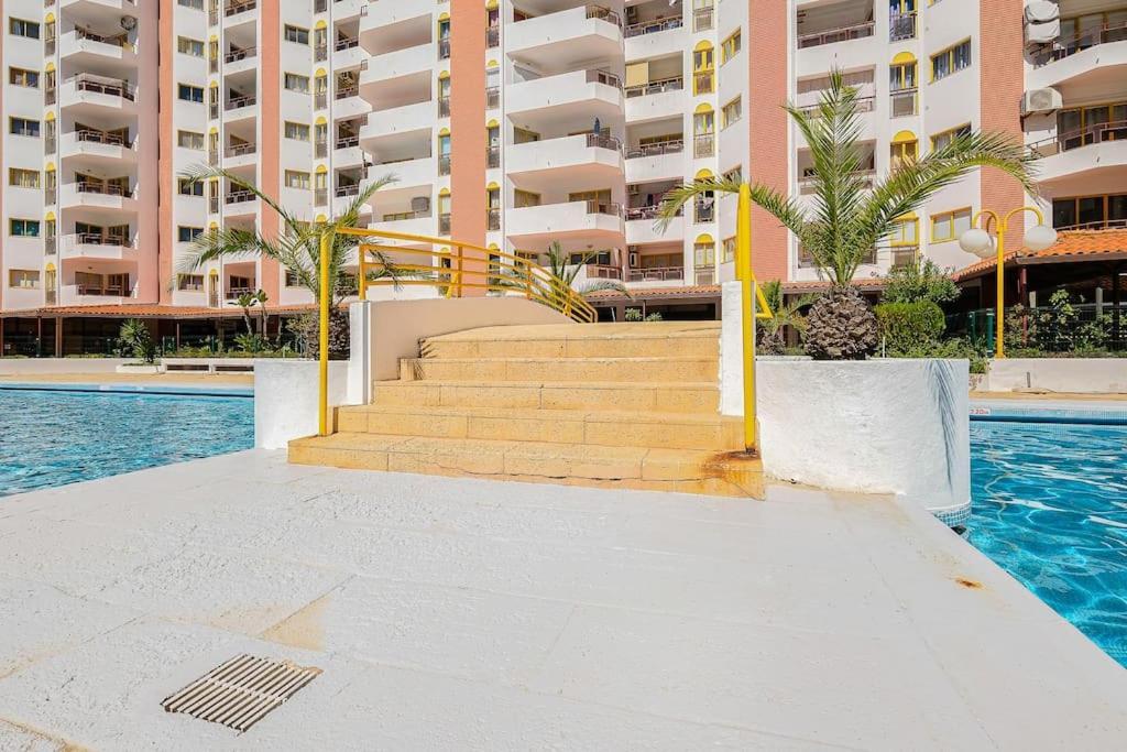 T2 With Pool, 300M From The Beach ポルティマン エクステリア 写真